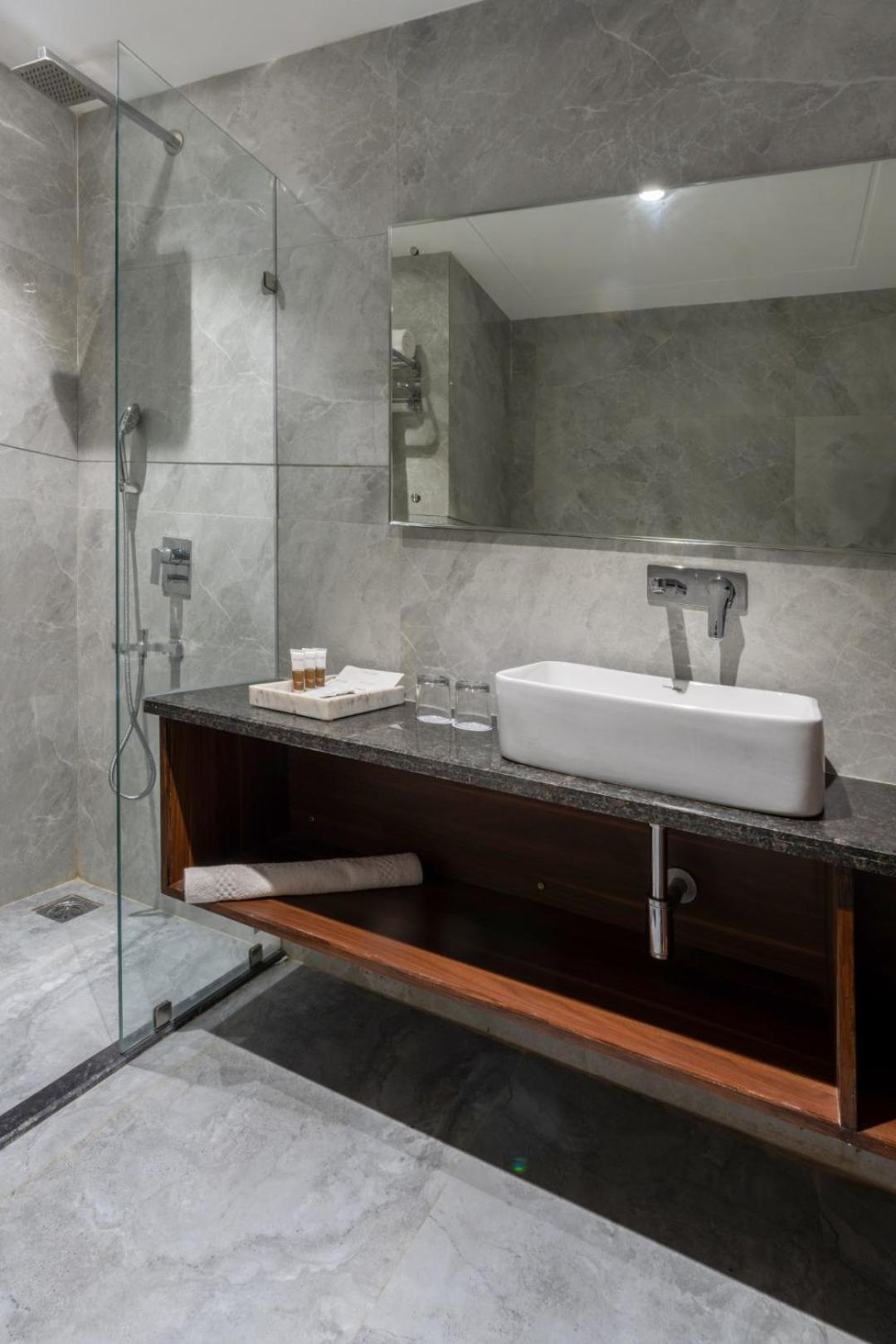 Clarks Inn Suites Agra Near Tajmahal מראה חיצוני תמונה