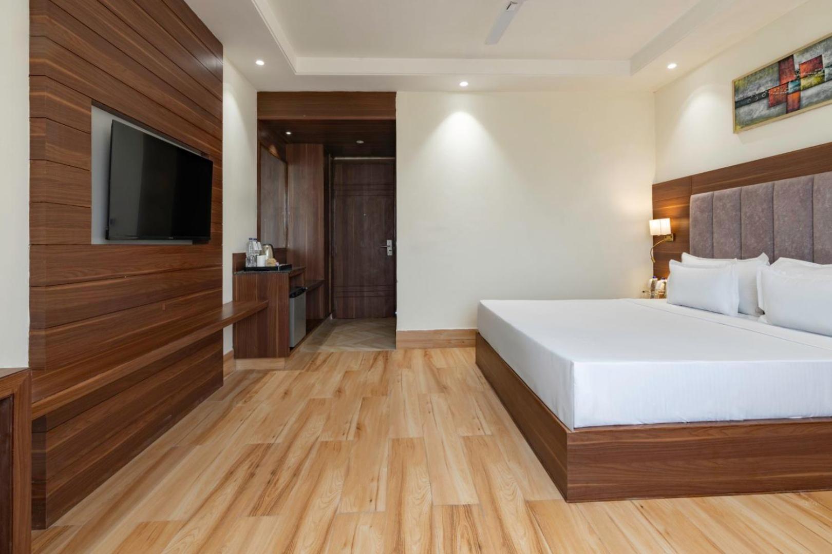 Clarks Inn Suites Agra Near Tajmahal מראה חיצוני תמונה