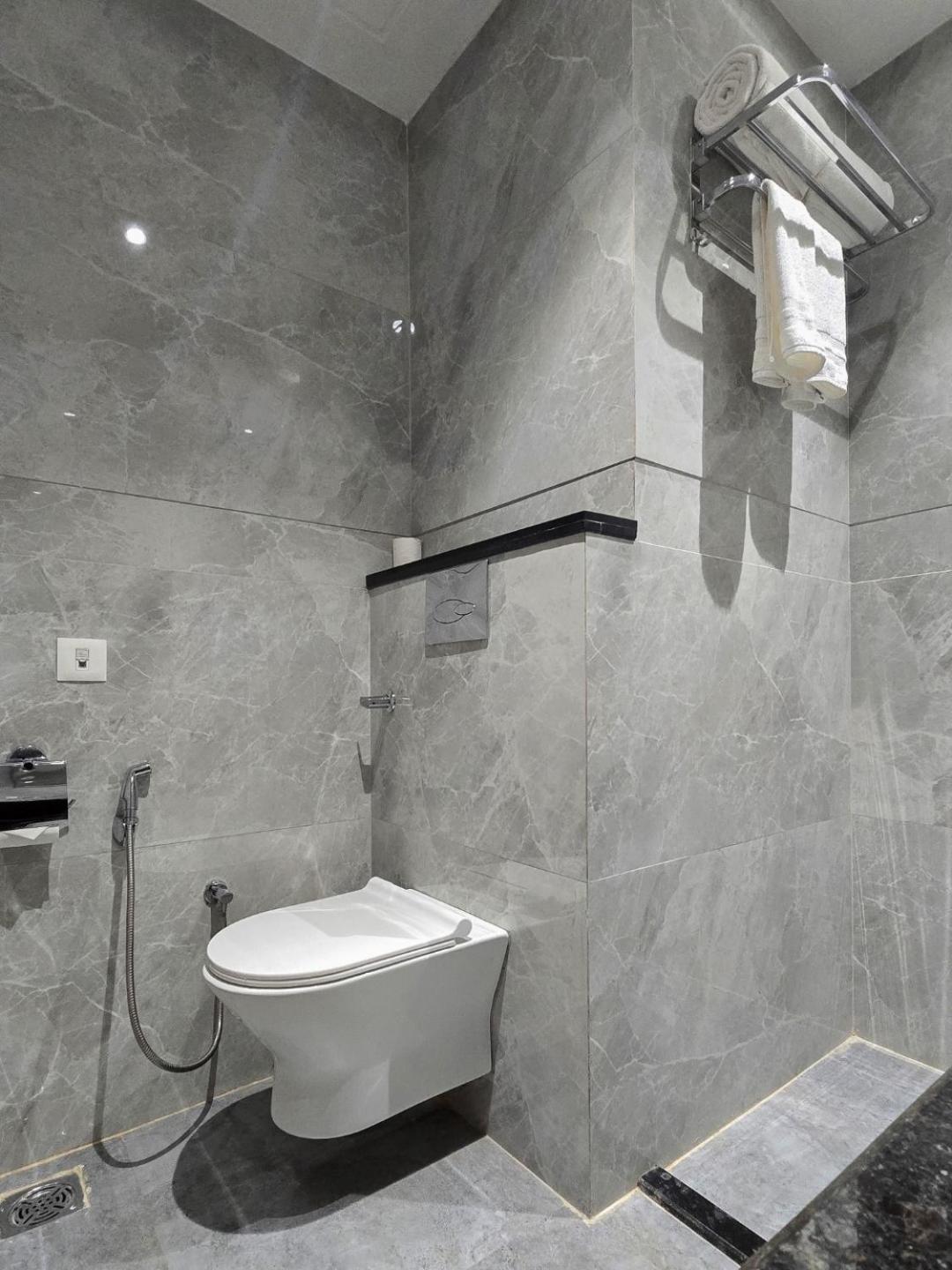 Clarks Inn Suites Agra Near Tajmahal מראה חיצוני תמונה