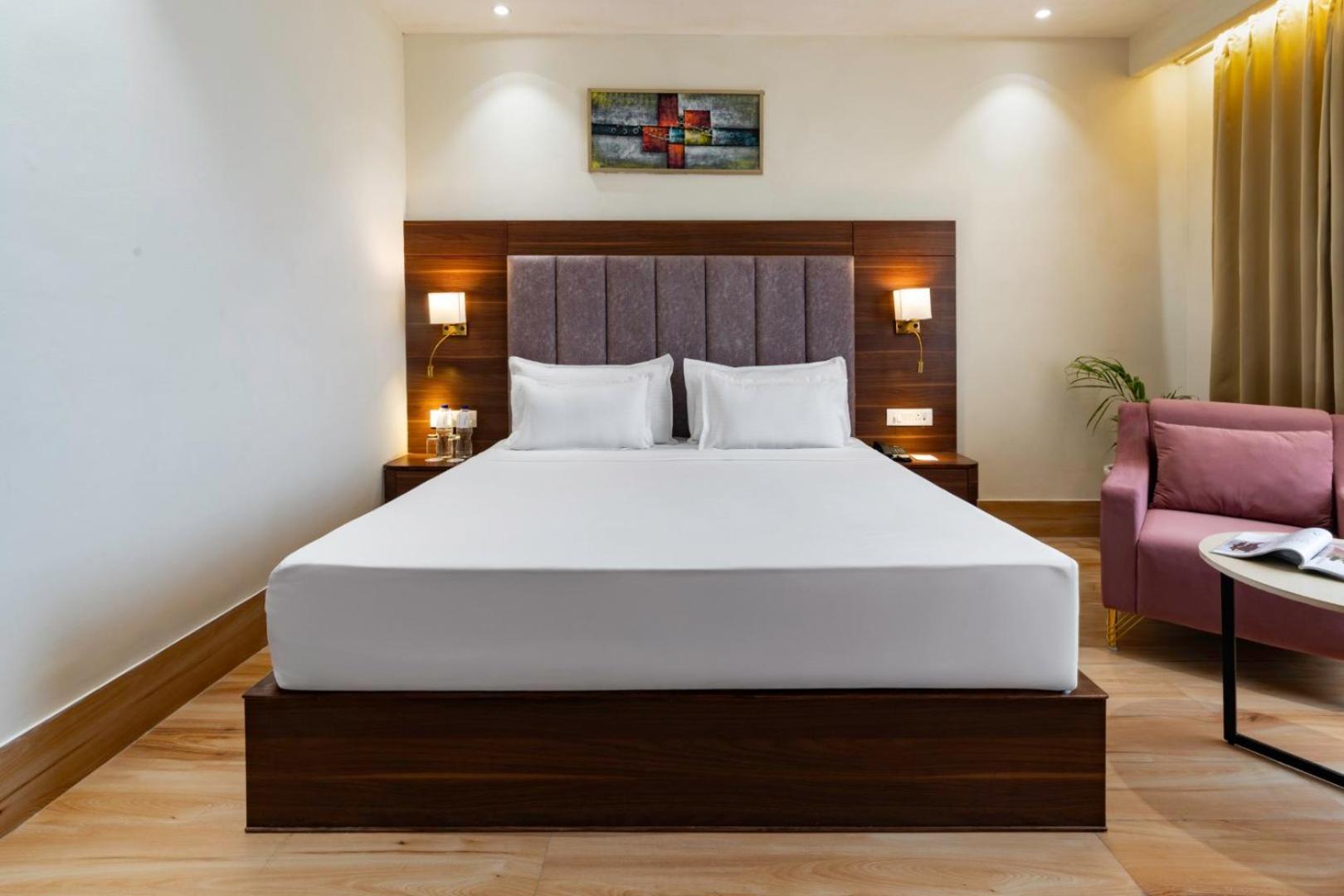 Clarks Inn Suites Agra Near Tajmahal מראה חיצוני תמונה