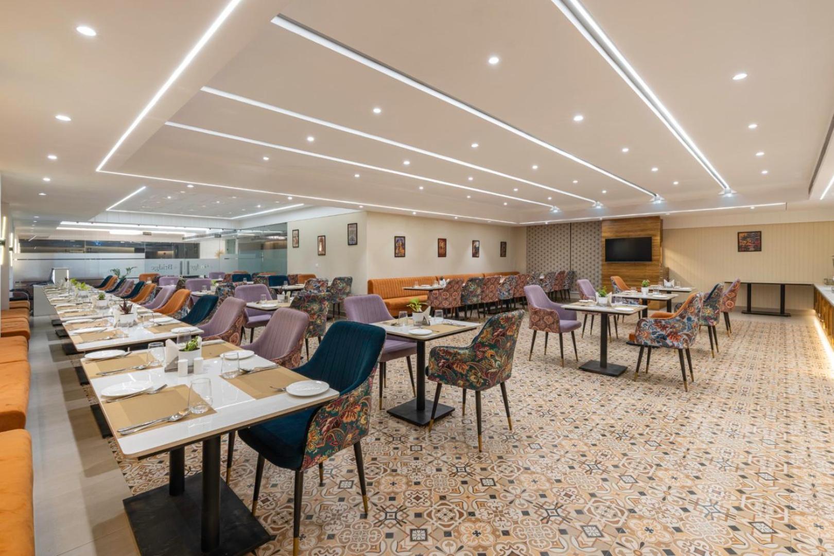 Clarks Inn Suites Agra Near Tajmahal מראה חיצוני תמונה
