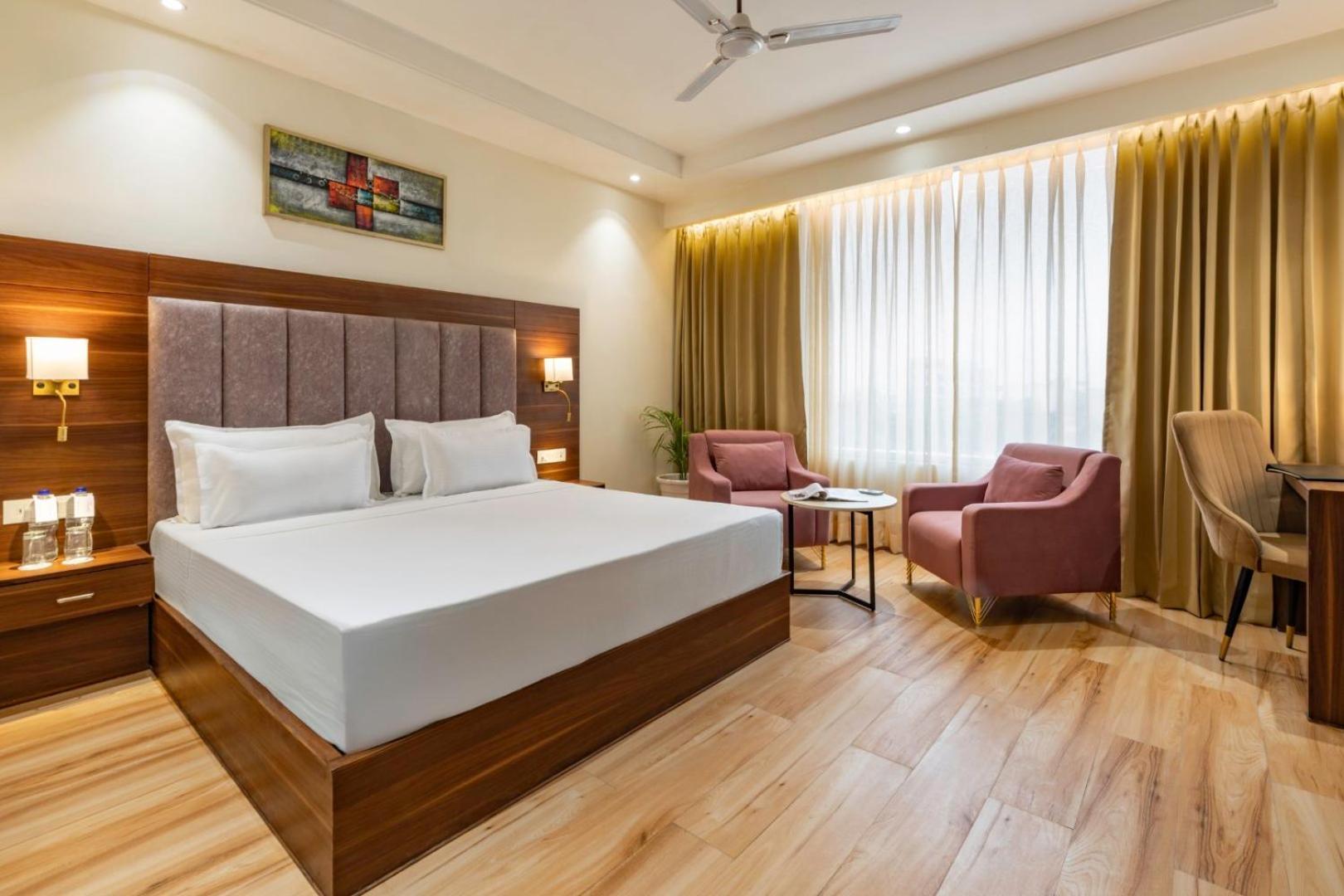 Clarks Inn Suites Agra Near Tajmahal מראה חיצוני תמונה